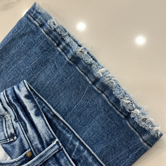 Distressed Wide Leg Jeans - Picture 3 of 6